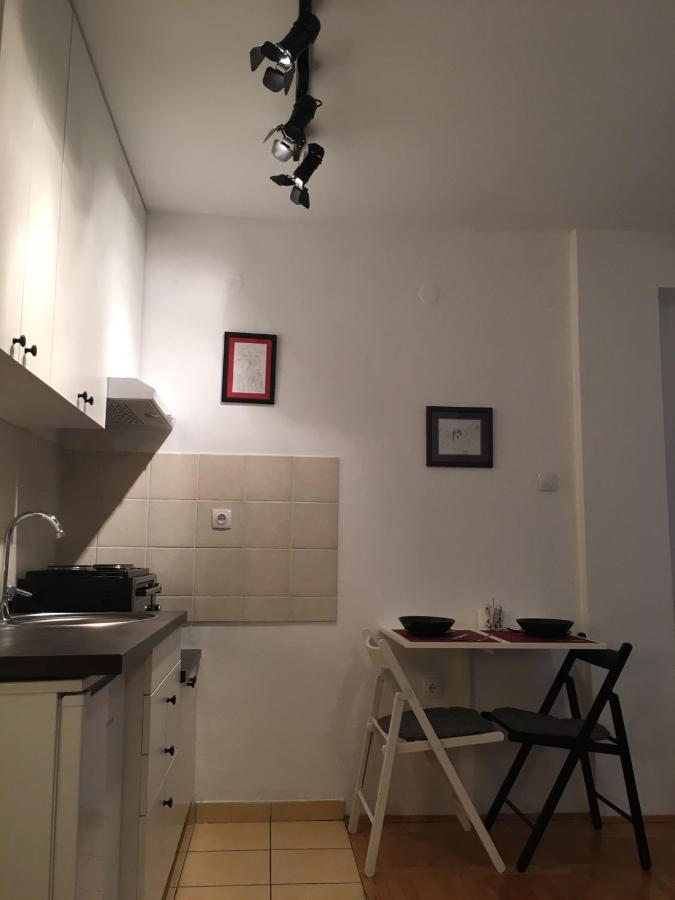 נובי סאד Studio 16 מראה חיצוני תמונה