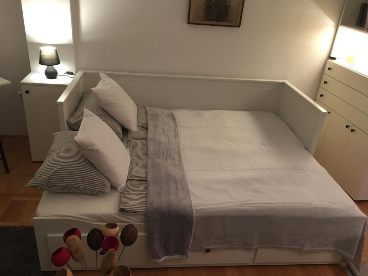 נובי סאד Studio 16 מראה חיצוני תמונה
